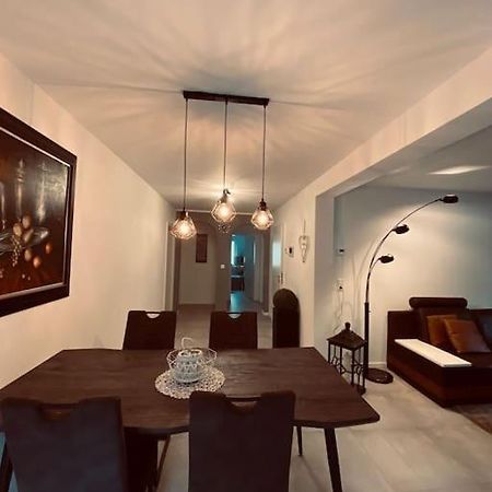 Grosse Moderne Ferienwohnung Auch Als Monteur Unterkunft Nutzbar, In Stolberg - Vicht Exteriér fotografie
