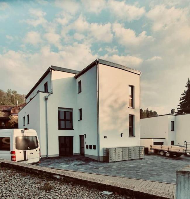 Grosse Moderne Ferienwohnung Auch Als Monteur Unterkunft Nutzbar, In Stolberg - Vicht Exteriér fotografie